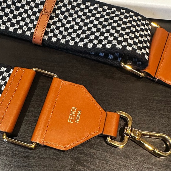 Fendi signature b/w checkered adjustable shoulder strap Brand New with receipt - Picture 12 of 16